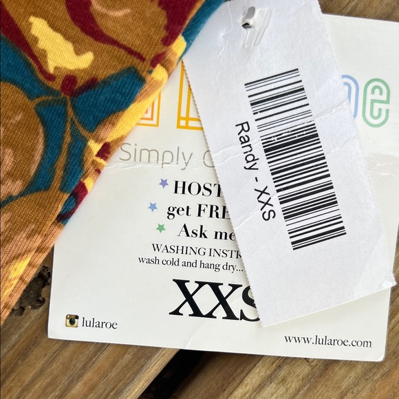 LuLaRoe Randy Tee - Picture 3 of 5